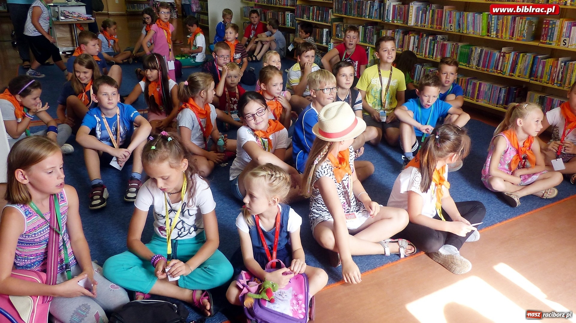 Zdjęcie w galerii na portalu naszraciborz.pl: Wakacje z raciborską biblioteką - dzień w Muzeum wiadomości z regionu