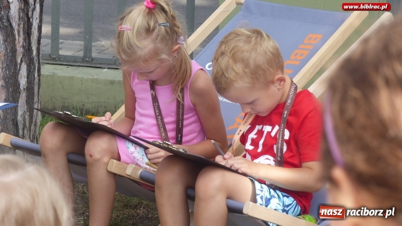 Zdjęcie w galerii na portalu naszraciborz.pl: Wakacje z raciborską biblioteką - dzień w Muzeum wiadomości z regionu