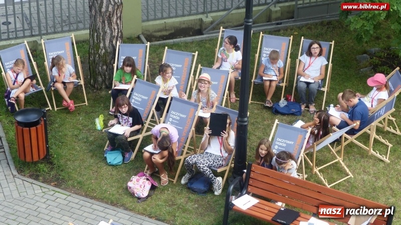 Zdjęcie w galerii na portalu naszraciborz.pl: Wakacje z raciborską biblioteką - dzień w Muzeum wiadomości z regionu