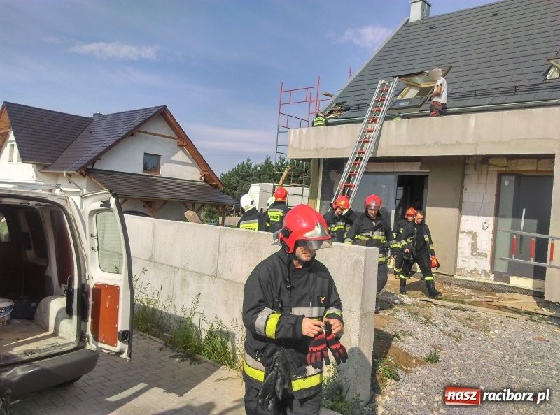 Zdjęcie w galerii na portalu naszraciborz.pl: Pożar na terenie budowy na Ocicach  wiadomości z regionu