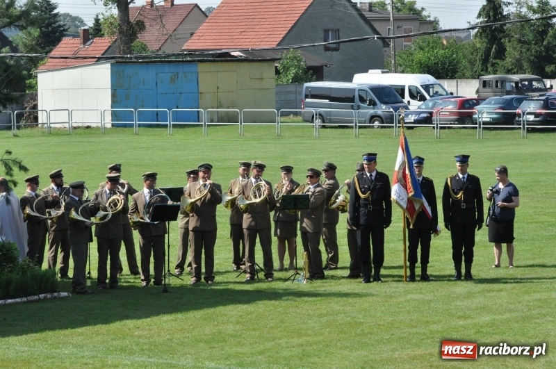 Zdjęcie w galerii na portalu naszraciborz.pl: 25 lat po wielkim pożarze. Uroczyste obchody w Kuźni Raciborskiej  wiadomości z regionu