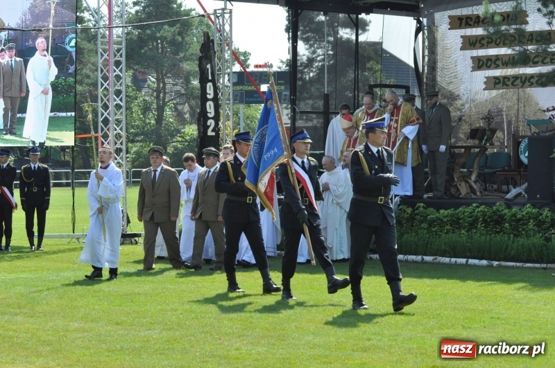 Zdjęcie w galerii na portalu naszraciborz.pl: 25 lat po wielkim pożarze. Uroczyste obchody w Kuźni Raciborskiej  wiadomości z regionu