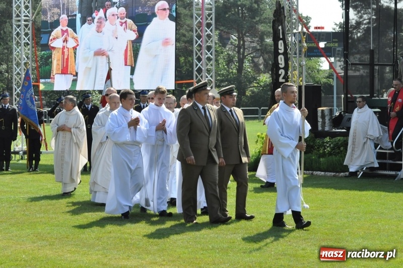 Zdjęcie w galerii na portalu naszraciborz.pl: 25 lat po wielkim pożarze. Uroczyste obchody w Kuźni Raciborskiej  wiadomości z regionu
