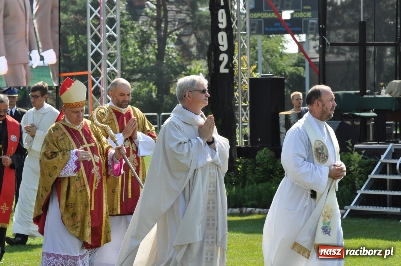 Zdjęcie w galerii na portalu naszraciborz.pl: 25 lat po wielkim pożarze. Uroczyste obchody w Kuźni Raciborskiej  wiadomości z regionu