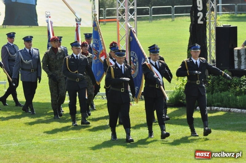Zdjęcie w galerii na portalu naszraciborz.pl: 25 lat po wielkim pożarze. Uroczyste obchody w Kuźni Raciborskiej  wiadomości z regionu