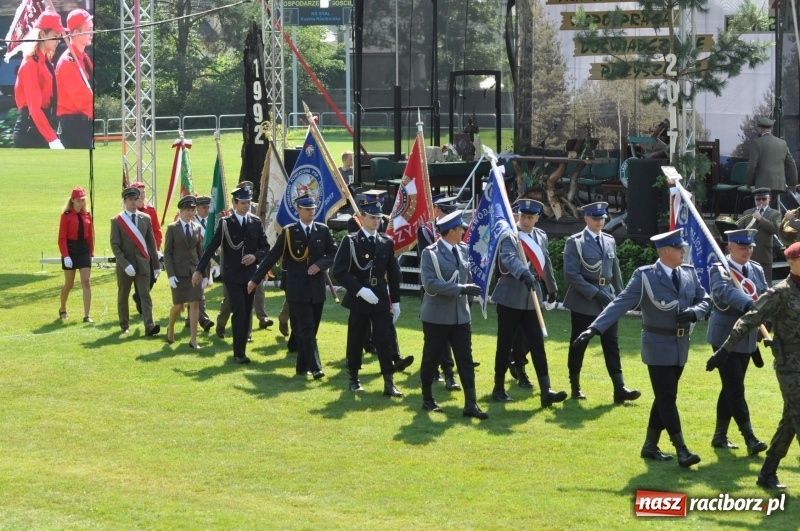 Zdjęcie w galerii na portalu naszraciborz.pl: 25 lat po wielkim pożarze. Uroczyste obchody w Kuźni Raciborskiej  wiadomości z regionu