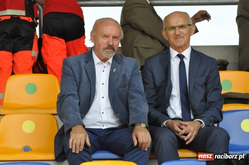 Zdjęcie w galerii na portalu naszraciborz.pl: 25 lat po wielkim pożarze. Uroczyste obchody w Kuźni Raciborskiej  wiadomości z regionu