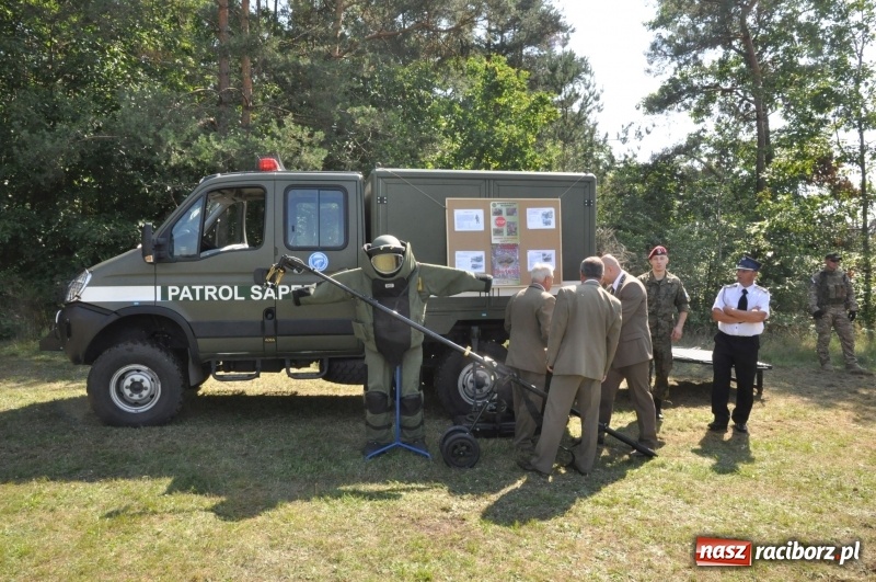 Zdjęcie w galerii na portalu naszraciborz.pl: 25 lat po wielkim pożarze. Uroczyste obchody w Kuźni Raciborskiej  wiadomości z regionu