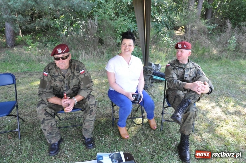 Zdjęcie w galerii na portalu naszraciborz.pl: 25 lat po wielkim pożarze. Uroczyste obchody w Kuźni Raciborskiej  wiadomości z regionu