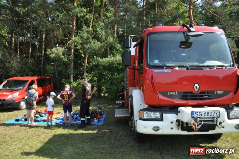 Zdjęcie w galerii na portalu naszraciborz.pl: 25 lat po wielkim pożarze. Uroczyste obchody w Kuźni Raciborskiej  wiadomości z regionu