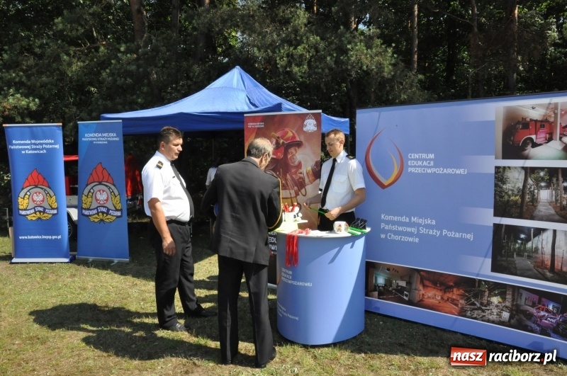 Zdjęcie w galerii na portalu naszraciborz.pl: 25 lat po wielkim pożarze. Uroczyste obchody w Kuźni Raciborskiej  wiadomości z regionu