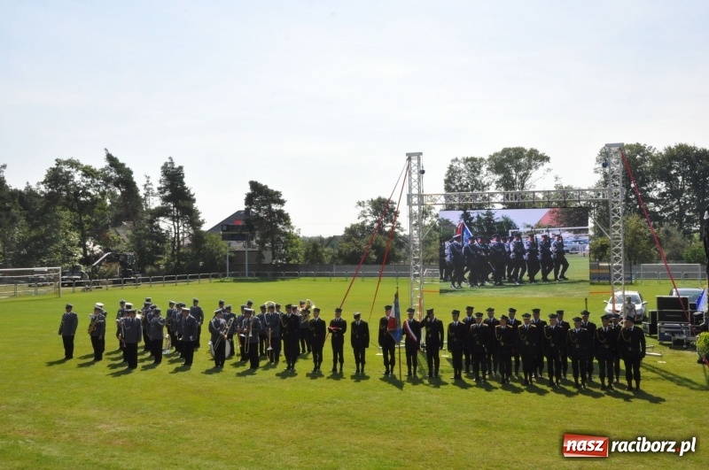 Zdjęcie w galerii na portalu naszraciborz.pl: 25 lat po wielkim pożarze. Uroczyste obchody w Kuźni Raciborskiej  wiadomości z regionu