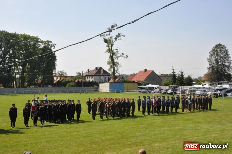 Zdjęcie w galerii na portalu naszraciborz.pl: 25 lat po wielkim pożarze. Uroczyste obchody w Kuźni Raciborskiej  wiadomości z regionu