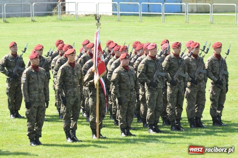 Zdjęcie w galerii na portalu naszraciborz.pl: 25 lat po wielkim pożarze. Uroczyste obchody w Kuźni Raciborskiej  wiadomości z regionu