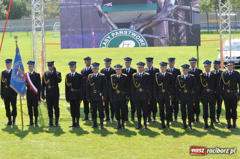 Zdjęcie w galerii na portalu naszraciborz.pl: 25 lat po wielkim pożarze. Uroczyste obchody w Kuźni Raciborskiej  wiadomości z regionu