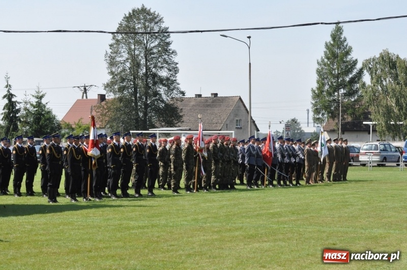 Zdjęcie w galerii na portalu naszraciborz.pl: 25 lat po wielkim pożarze. Uroczyste obchody w Kuźni Raciborskiej  wiadomości z regionu
