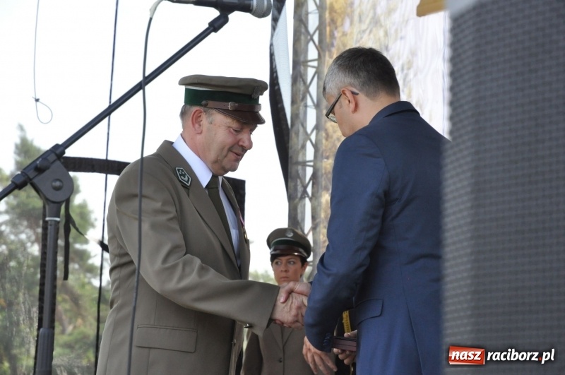 Zdjęcie w galerii na portalu naszraciborz.pl: 25 lat po wielkim pożarze. Uroczyste obchody w Kuźni Raciborskiej  wiadomości z regionu