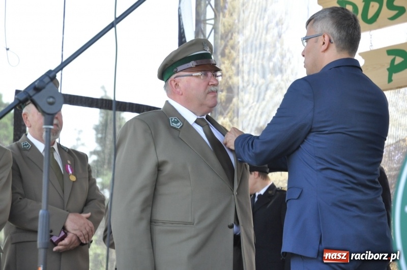 Zdjęcie w galerii na portalu naszraciborz.pl: 25 lat po wielkim pożarze. Uroczyste obchody w Kuźni Raciborskiej  wiadomości z regionu