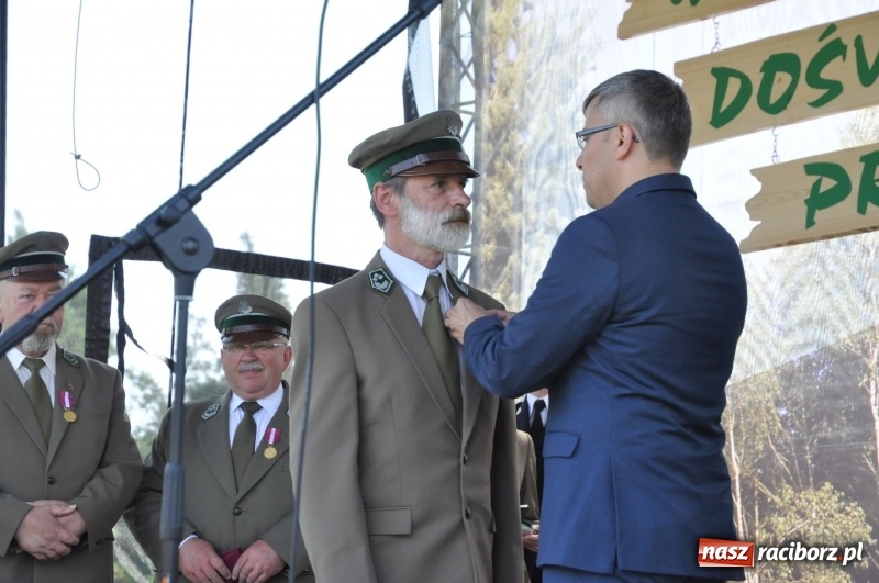 Zdjęcie w galerii na portalu naszraciborz.pl: 25 lat po wielkim pożarze. Uroczyste obchody w Kuźni Raciborskiej  wiadomości z regionu