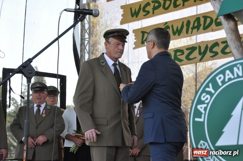 Zdjęcie w galerii na portalu naszraciborz.pl: 25 lat po wielkim pożarze. Uroczyste obchody w Kuźni Raciborskiej  wiadomości z regionu