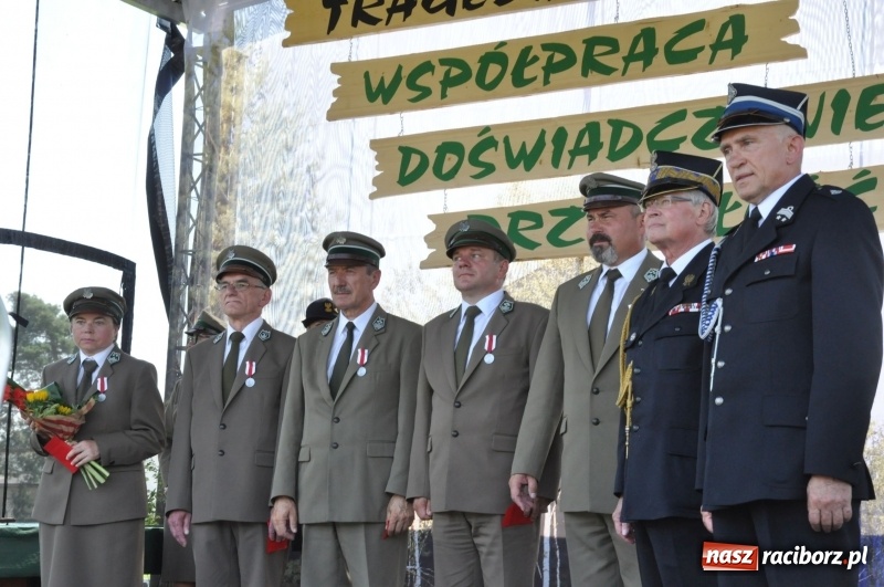 Zdjęcie w galerii na portalu naszraciborz.pl: 25 lat po wielkim pożarze. Uroczyste obchody w Kuźni Raciborskiej  wiadomości z regionu