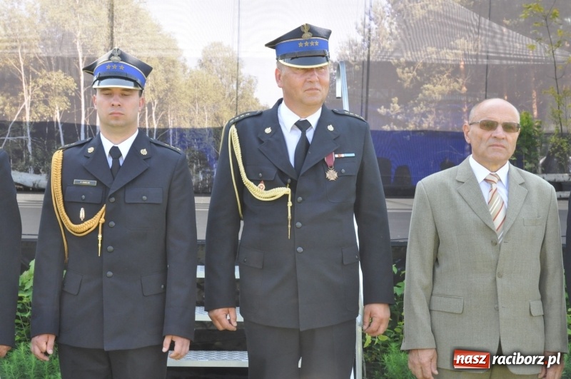 Zdjęcie w galerii na portalu naszraciborz.pl: 25 lat po wielkim pożarze. Uroczyste obchody w Kuźni Raciborskiej  wiadomości z regionu