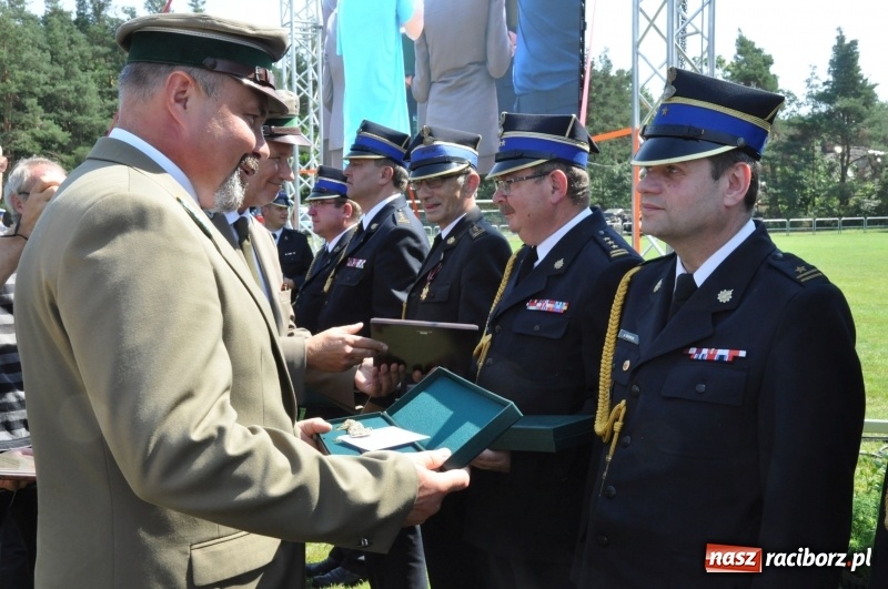 Zdjęcie w galerii na portalu naszraciborz.pl: 25 lat po wielkim pożarze. Uroczyste obchody w Kuźni Raciborskiej  wiadomości z regionu