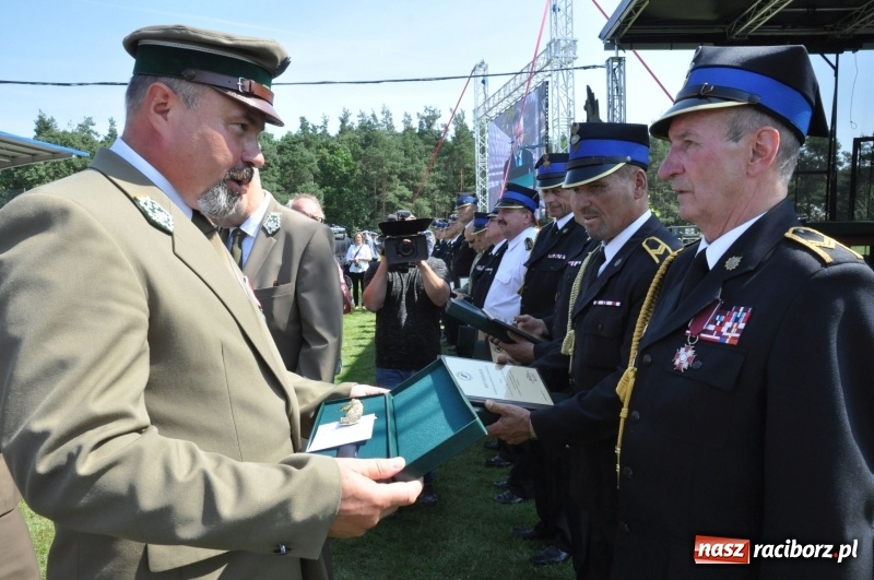 Zdjęcie w galerii na portalu naszraciborz.pl: 25 lat po wielkim pożarze. Uroczyste obchody w Kuźni Raciborskiej  wiadomości z regionu