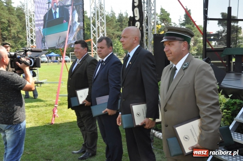 Zdjęcie w galerii na portalu naszraciborz.pl: 25 lat po wielkim pożarze. Uroczyste obchody w Kuźni Raciborskiej  wiadomości z regionu