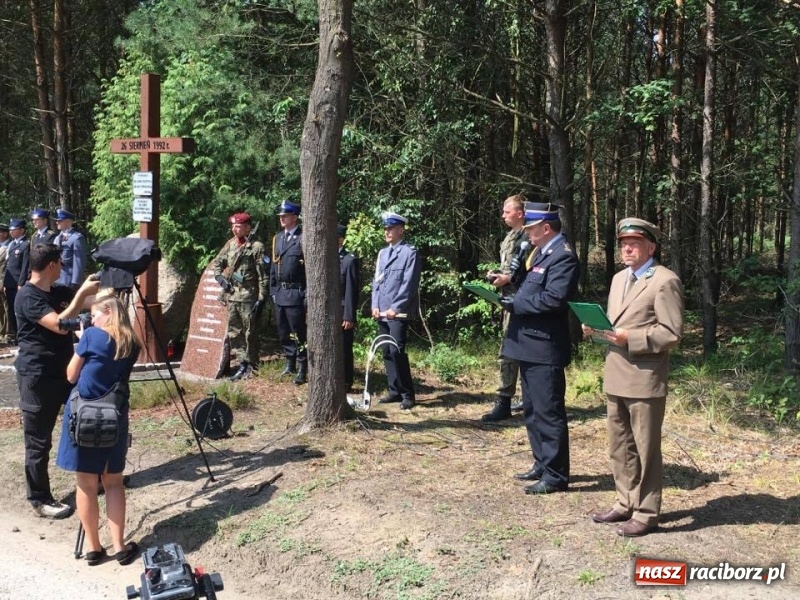 Zdjęcie w galerii na portalu naszraciborz.pl: 25 lat po wielkim pożarze. Uroczyste obchody w Kuźni Raciborskiej  wiadomości z regionu