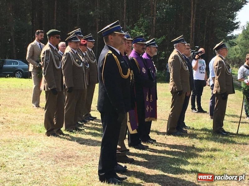 Zdjęcie w galerii na portalu naszraciborz.pl: 25 lat po wielkim pożarze. Uroczyste obchody w Kuźni Raciborskiej  wiadomości z regionu