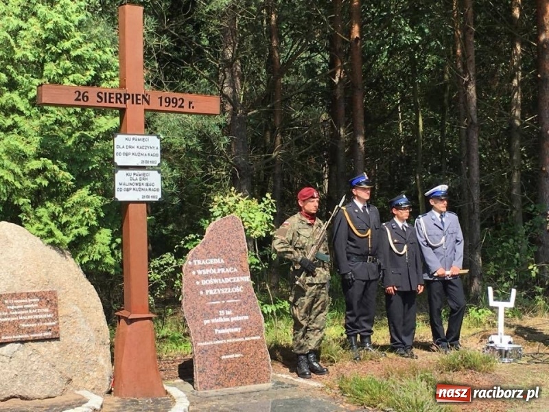 Zdjęcie w galerii na portalu naszraciborz.pl: 25 lat po wielkim pożarze. Uroczyste obchody w Kuźni Raciborskiej  wiadomości z regionu