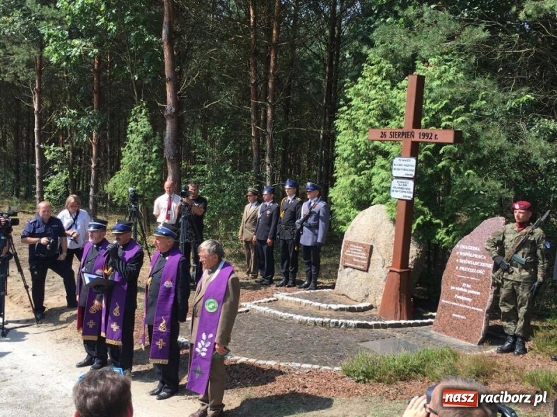 Zdjęcie w galerii na portalu naszraciborz.pl: 25 lat po wielkim pożarze. Uroczyste obchody w Kuźni Raciborskiej  wiadomości z regionu