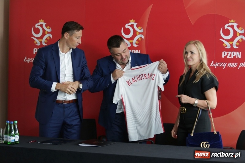 Zdjęcie w galerii na portalu naszraciborz.pl: Blachotrapez przedłużył kontrakt z Reprezentacją Polski  wiadomości z regionu