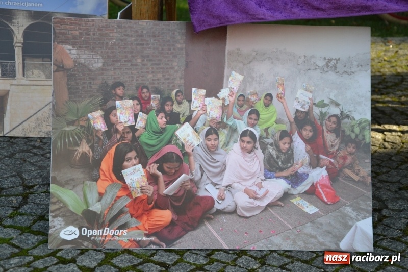 Zdjęcie w galerii na portalu naszraciborz.pl: Wieczór muzyki klasycznej na Festiwalu Kultury Chrześcijańskiej na Zamku Piastowskim  wiadomości z regionu