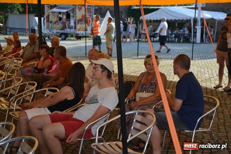 Zdjęcie w galerii na portalu naszraciborz.pl: Wieczór muzyki klasycznej na Festiwalu Kultury Chrześcijańskiej na Zamku Piastowskim  wiadomości z regionu