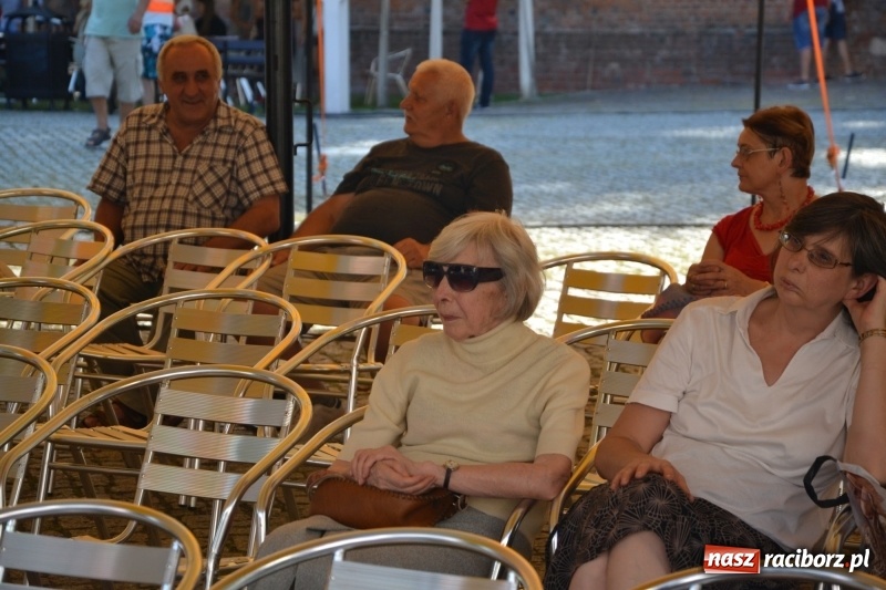 Zdjęcie w galerii na portalu naszraciborz.pl: Wieczór muzyki klasycznej na Festiwalu Kultury Chrześcijańskiej na Zamku Piastowskim  wiadomości z regionu