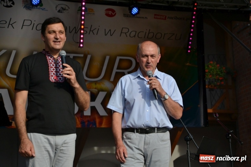 Zdjęcie w galerii na portalu naszraciborz.pl: Wieczór muzyki klasycznej na Festiwalu Kultury Chrześcijańskiej na Zamku Piastowskim  wiadomości z regionu