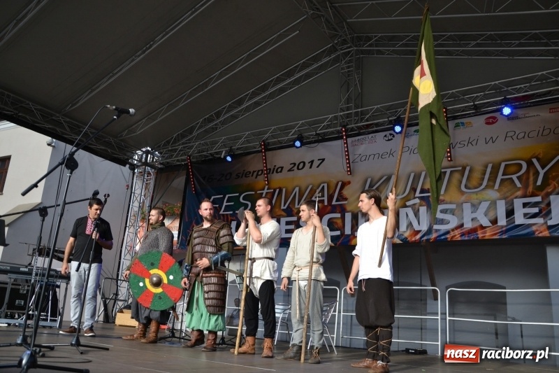 Zdjęcie w galerii na portalu naszraciborz.pl: Wieczór muzyki klasycznej na Festiwalu Kultury Chrześcijańskiej na Zamku Piastowskim  wiadomości z regionu