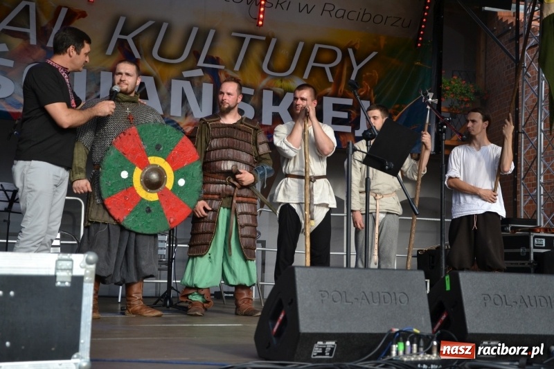 Zdjęcie w galerii na portalu naszraciborz.pl: Wieczór muzyki klasycznej na Festiwalu Kultury Chrześcijańskiej na Zamku Piastowskim  wiadomości z regionu