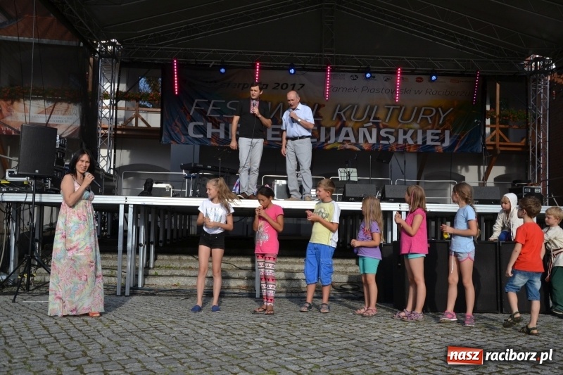 Zdjęcie w galerii na portalu naszraciborz.pl: Wieczór muzyki klasycznej na Festiwalu Kultury Chrześcijańskiej na Zamku Piastowskim  wiadomości z regionu