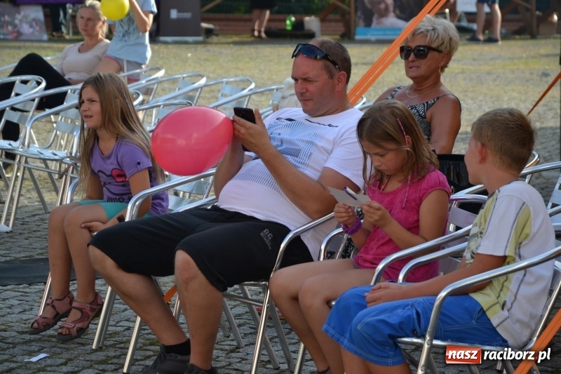 Zdjęcie w galerii na portalu naszraciborz.pl: Wieczór muzyki klasycznej na Festiwalu Kultury Chrześcijańskiej na Zamku Piastowskim  wiadomości z regionu