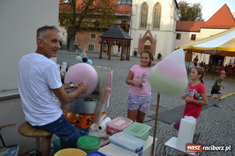 Zdjęcie w galerii na portalu naszraciborz.pl: Wieczór muzyki klasycznej na Festiwalu Kultury Chrześcijańskiej na Zamku Piastowskim  wiadomości z regionu