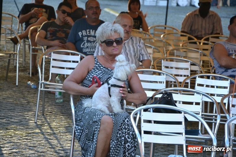 Zdjęcie w galerii na portalu naszraciborz.pl: Wieczór muzyki klasycznej na Festiwalu Kultury Chrześcijańskiej na Zamku Piastowskim  wiadomości z regionu