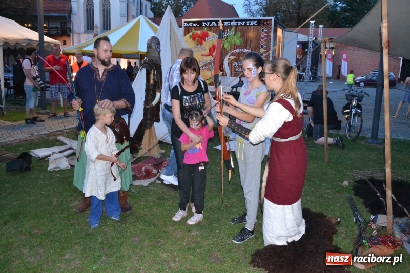 Zdjęcie w galerii na portalu naszraciborz.pl: Wieczór muzyki klasycznej na Festiwalu Kultury Chrześcijańskiej na Zamku Piastowskim  wiadomości z regionu