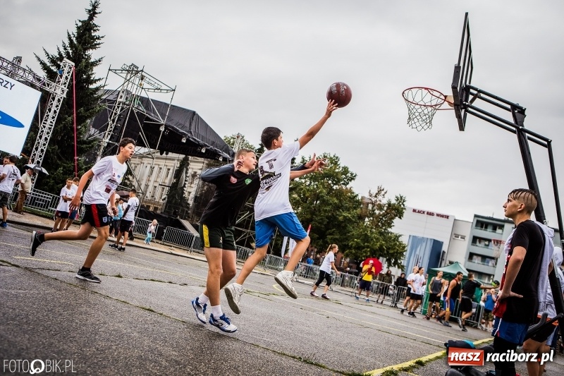 Zdjęcie w galerii na portalu naszraciborz.pl: Streetball Brooklyn Cup 2017 - FOTORELACJA wiadomości z regionu
