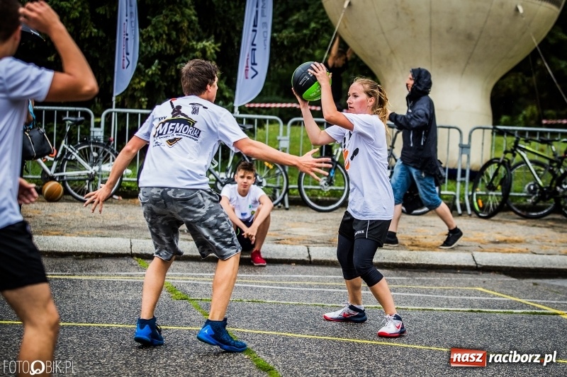 Zdjęcie w galerii na portalu naszraciborz.pl: Streetball Brooklyn Cup 2017 - FOTORELACJA wiadomości z regionu