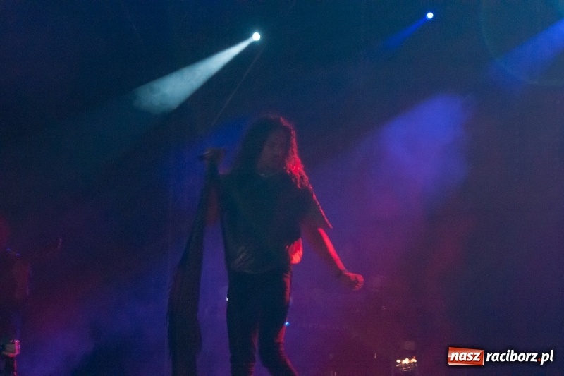 Zdjęcie w galerii na portalu naszraciborz.pl: Energetyczny koncert Michała Szpaka na finał pierwszego dnia XXV Memoriału wiadomości z regionu