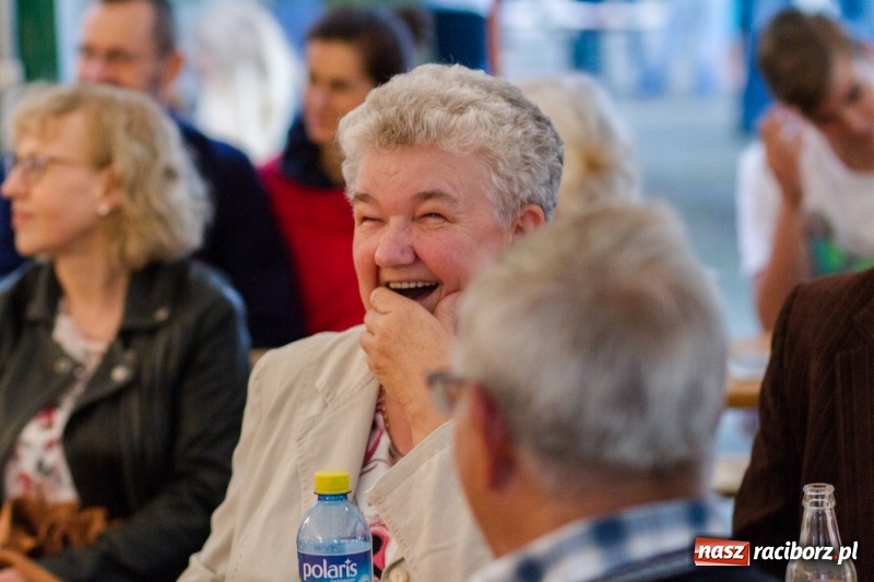 Zdjęcie w galerii na portalu naszraciborz.pl: Morawska Klecha, czyli Letnia Biesiada Humoru w Pietraszynie  wiadomości z regionu
