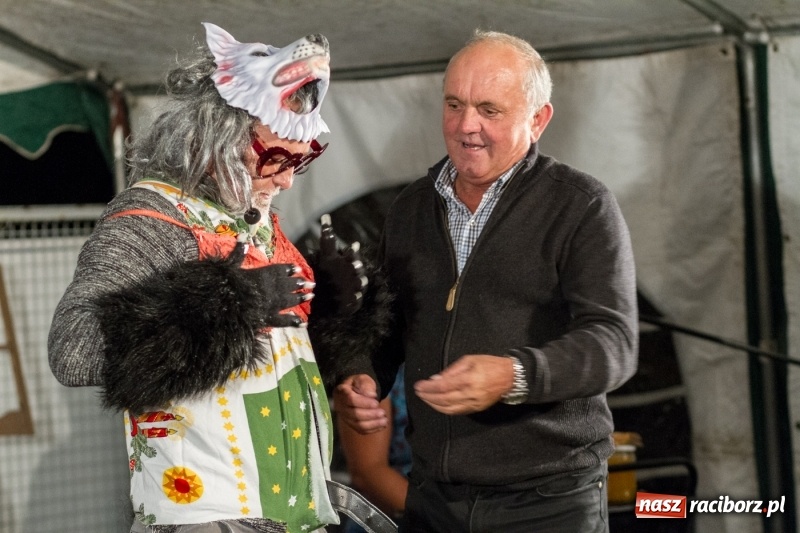 Zdjęcie w galerii na portalu naszraciborz.pl: Morawska Klecha, czyli Letnia Biesiada Humoru w Pietraszynie  wiadomości z regionu